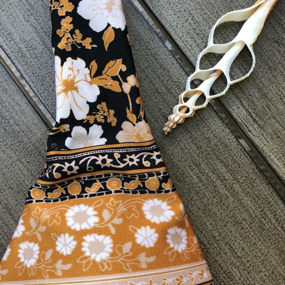 🌴🔆RIP CURL - MARIGOLD DEEP CHEEKY BIKINI SET🔆🌴 - Picture 10 of 16